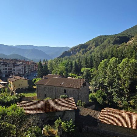 En El Corazon De Baga, Precioso Pueblo Medieval 외부 사진