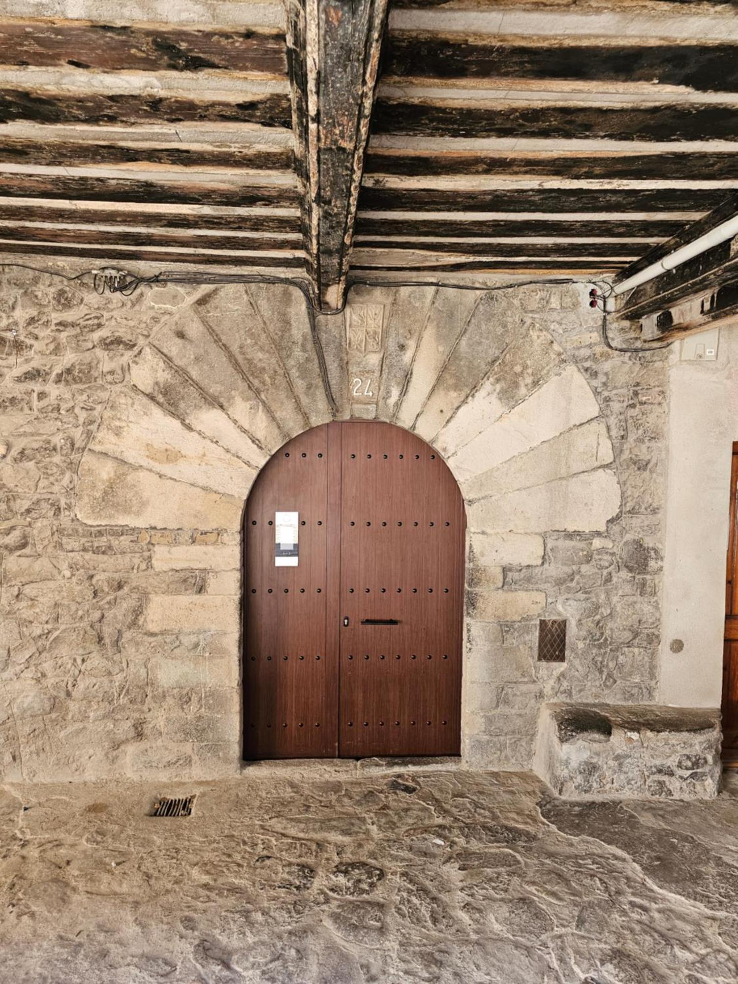 En El Corazon De Baga, Precioso Pueblo Medieval 외부 사진